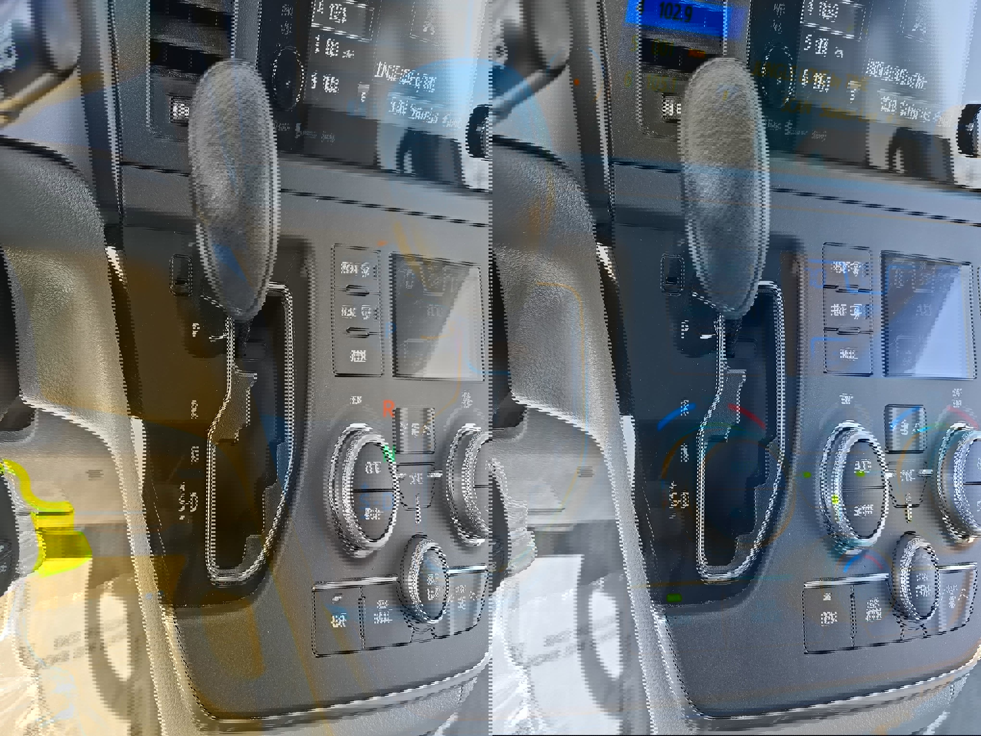 Used 2017 Toyota Sienna LE image 24