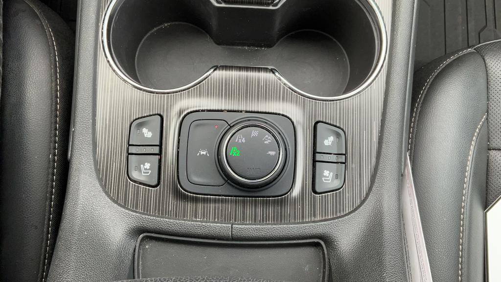 Certified 2021 GMC Acadia SLT w/ Premium Package AWD/4WD image 39