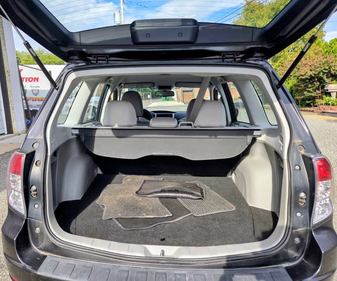 Used 2012 Subaru Forester 2.5X w/ Alloy Wheel Pkg AWD/4WD image 9