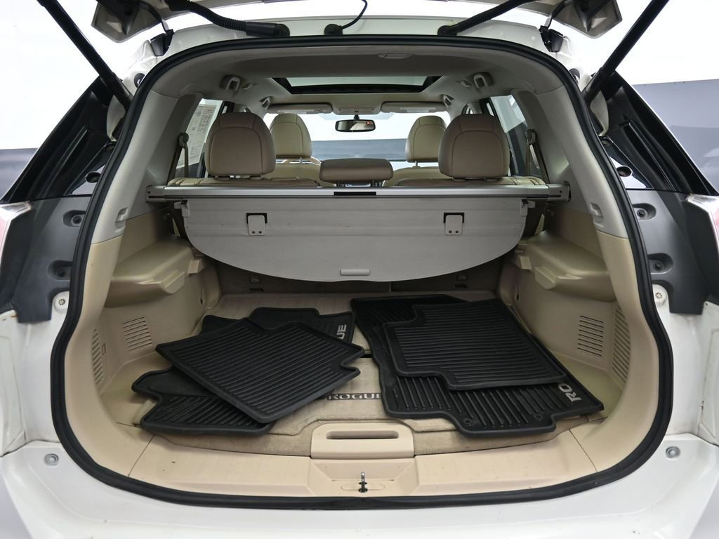 Used 2014 Nissan Rogue SL w/ SL Premium Package image 22