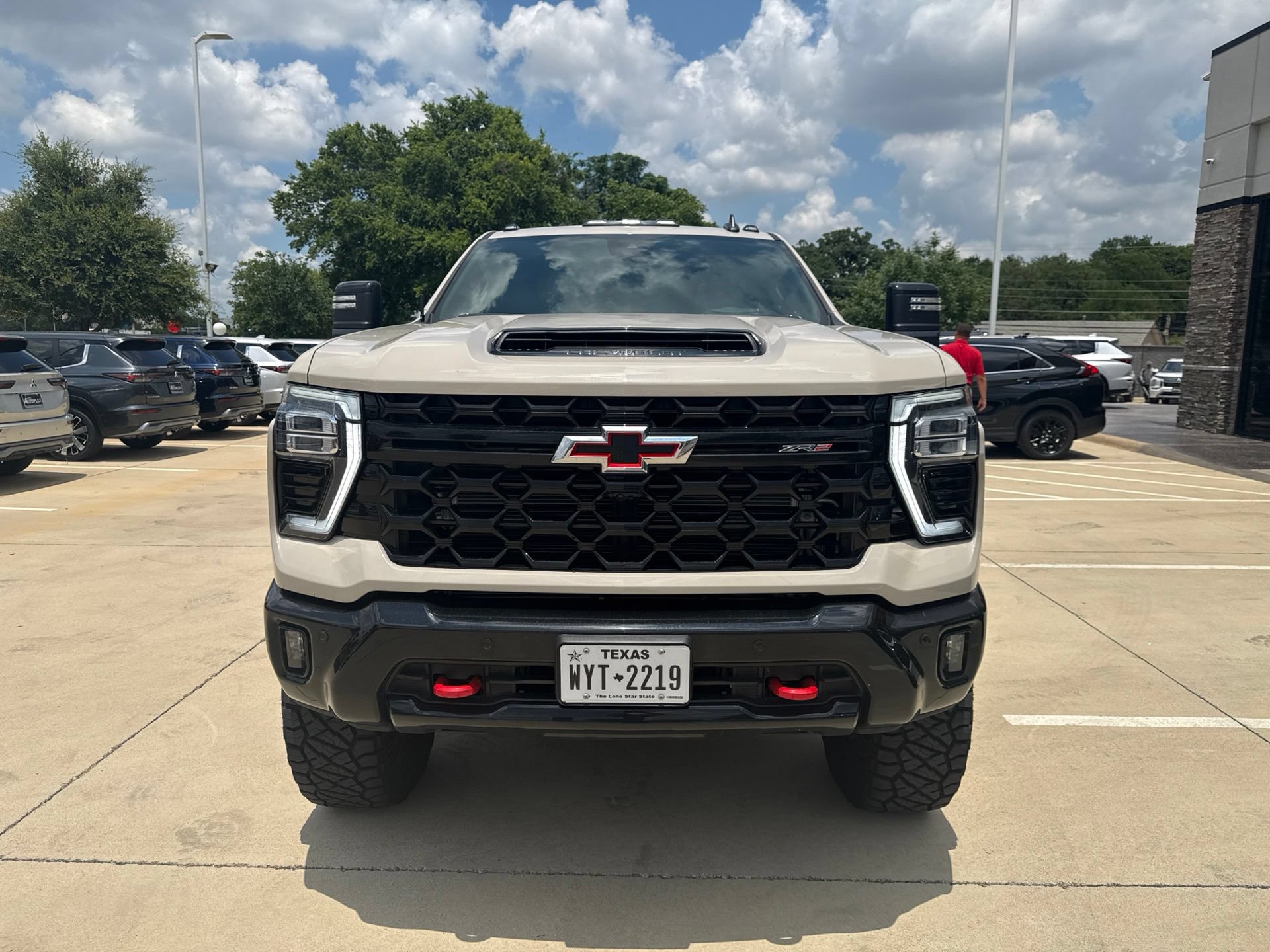 Used 2026 Chevrolet Silverado 2500 ZR2 AWD/4WD video 2
