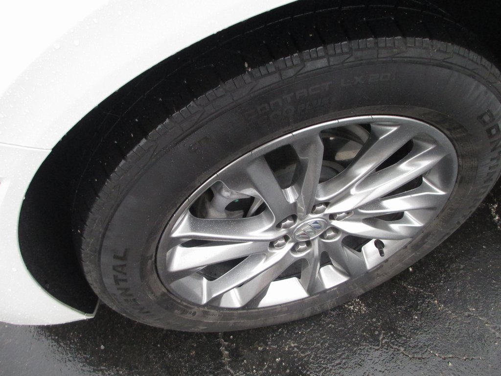 Certified 2023 Buick Enclave Avenir image 12