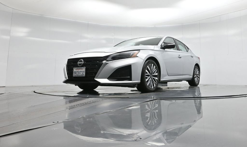 Used 2023 Nissan Altima 2.5 SV image 45