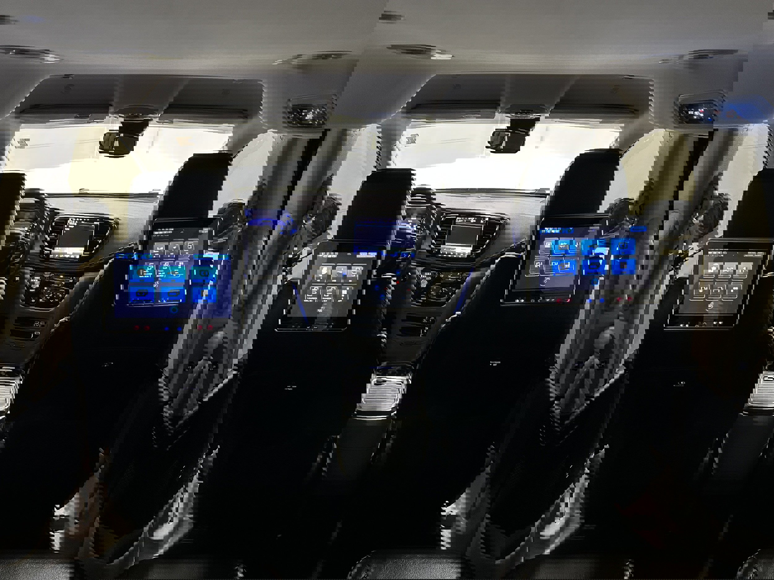 Used 2022 Chrysler Pacifica Touring-L image 31