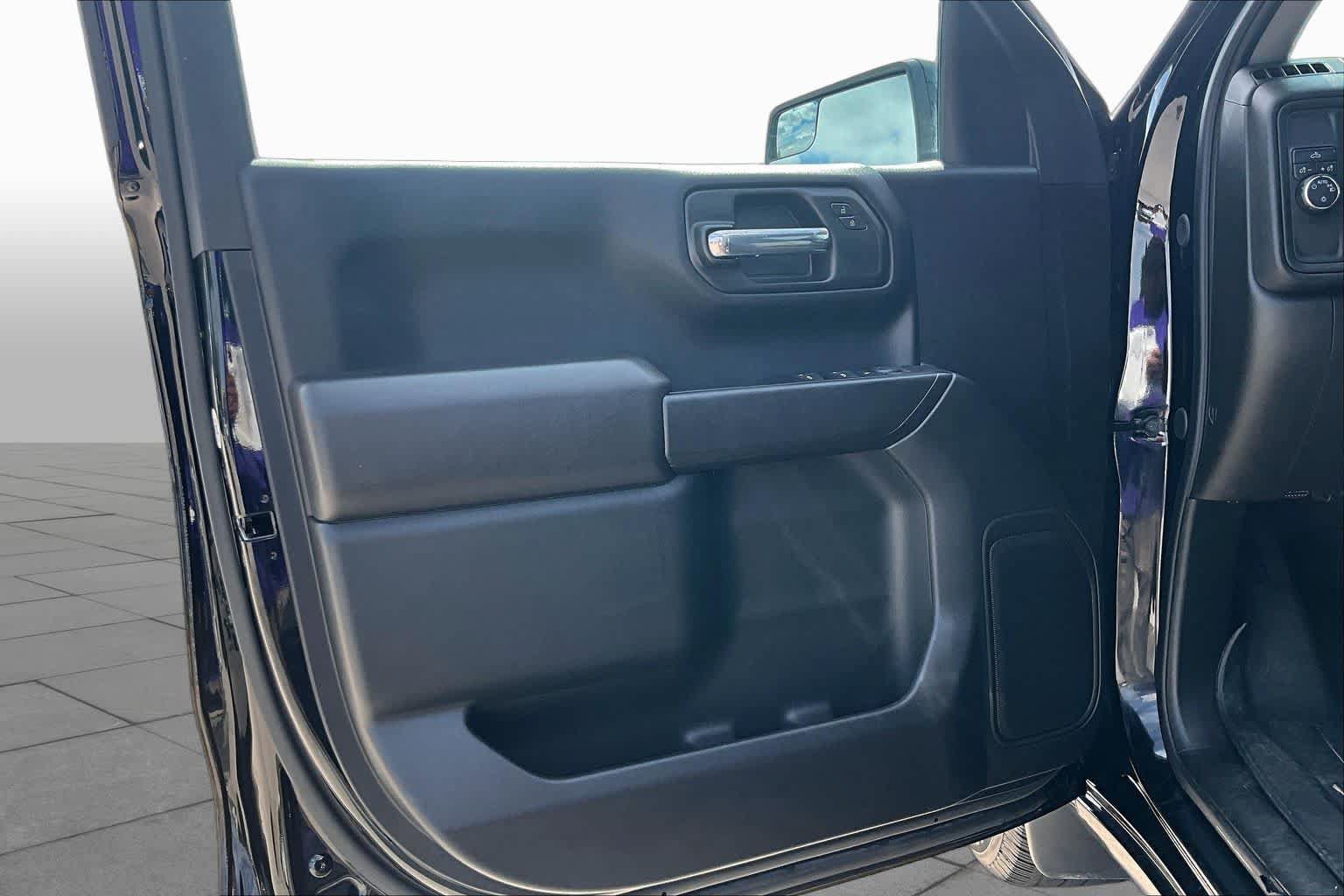 Used 2024 Chevrolet Silverado 1500 Custom RWD image 22