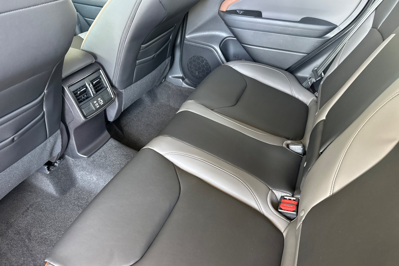 Used 2026 Subaru Forester Sport w/ Sport Package AWD/4WD image 12