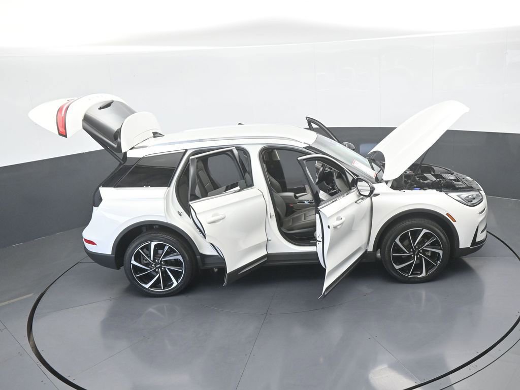 Used 2023 Lincoln Corsair Reserve AWD/4WD image 66
