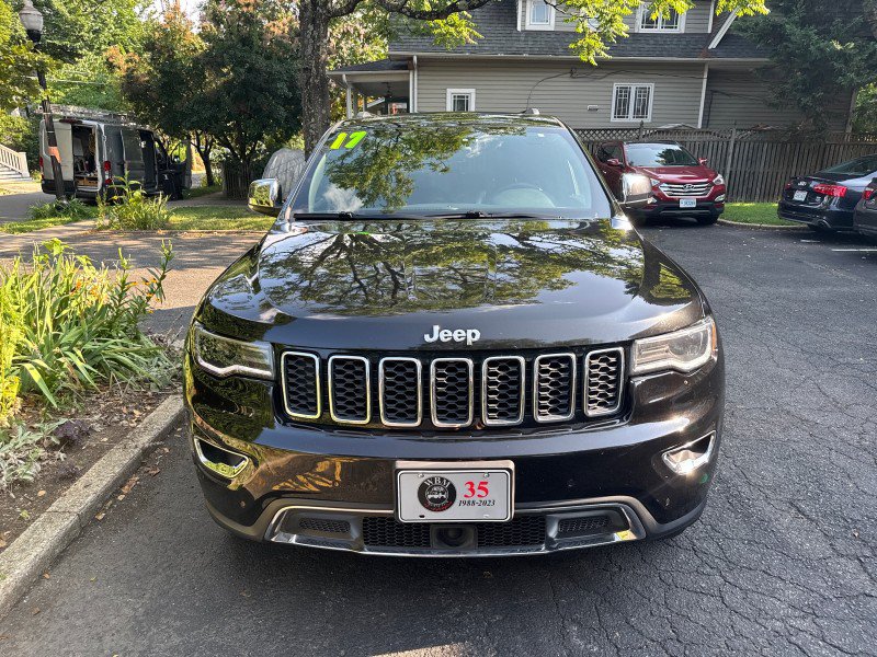 Used 2017 Jeep Grand Cherokee Limited w/ Luxury Group II AWD/4WD image 8