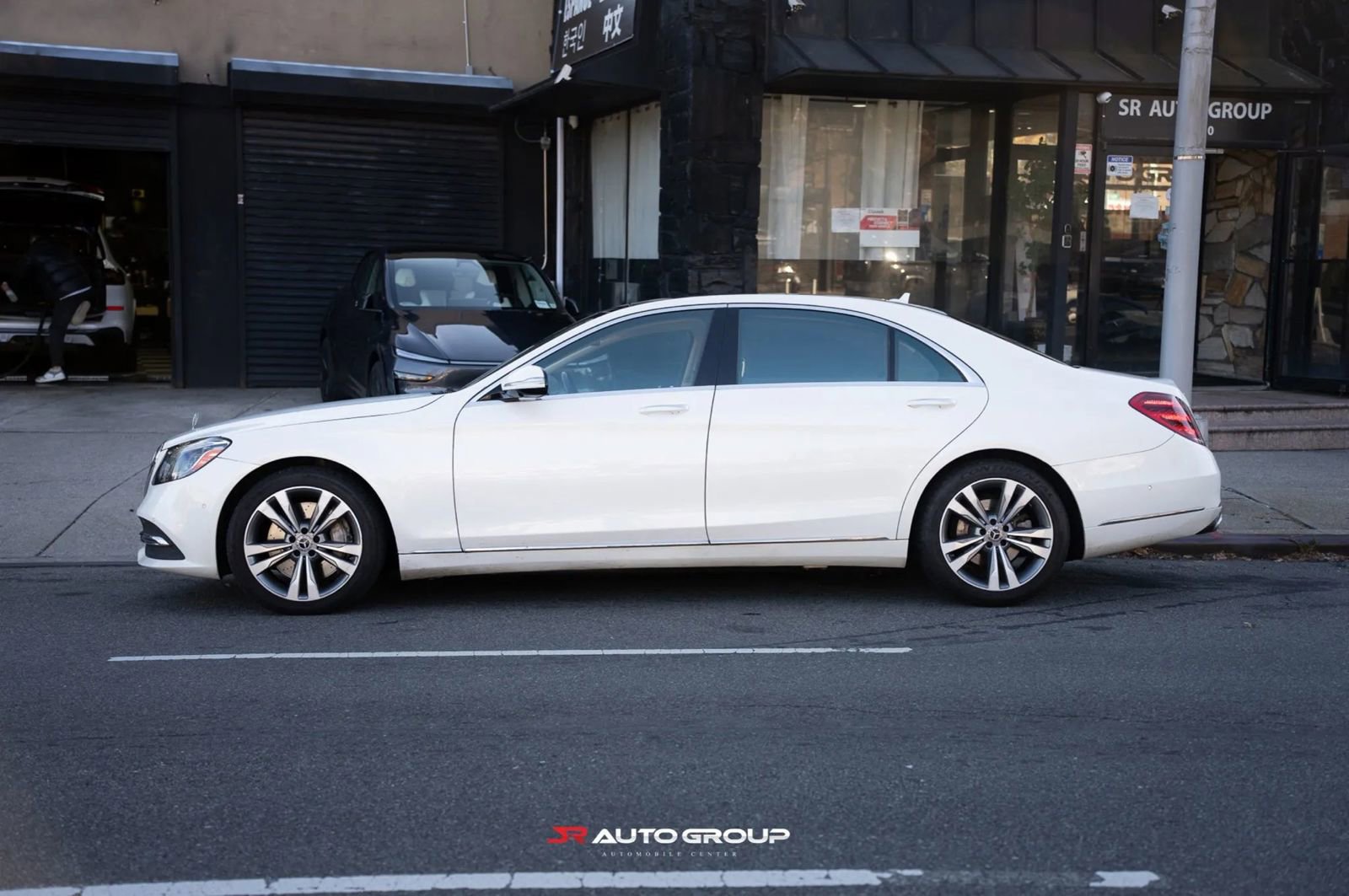 Used 2019 Mercedes-Benz S 450 4MATIC Sedan image 2
