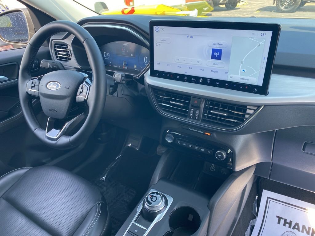 Used 2024 Ford Escape Platinum image 25