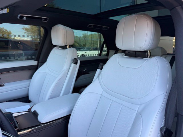 Certified 2026 Land Rover Range Rover Sport SE AWD/4WD image 17