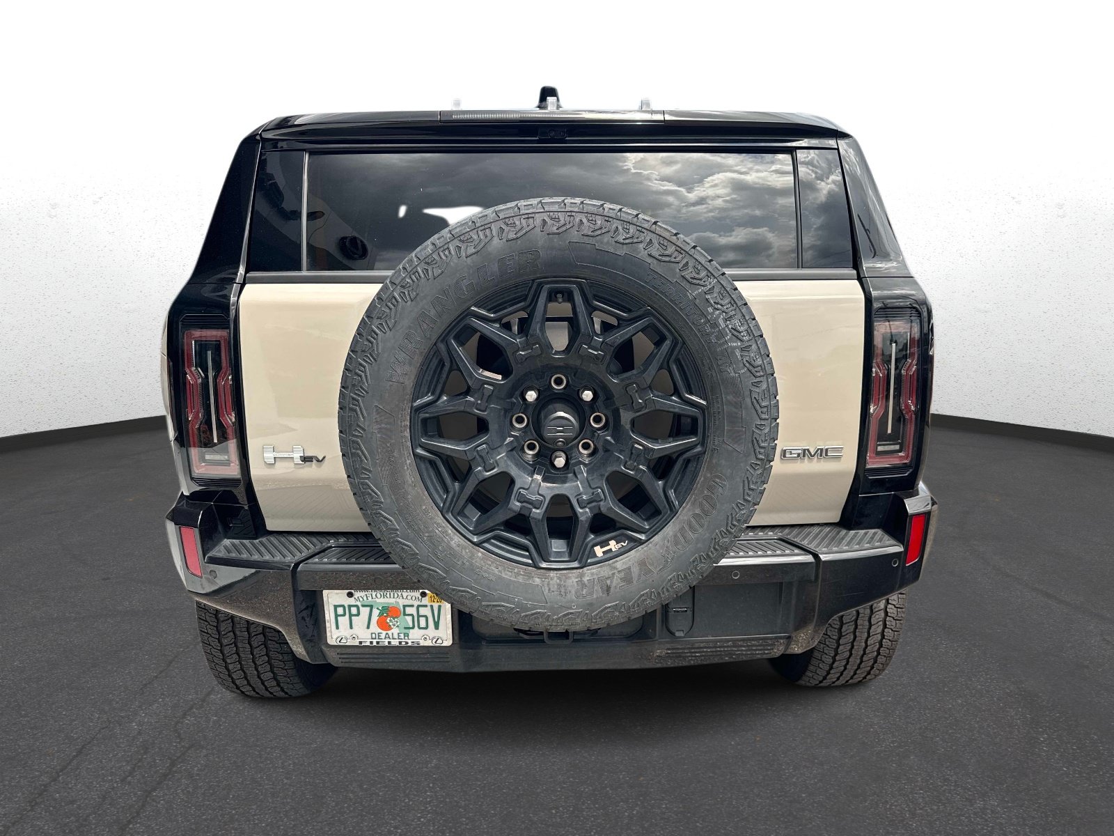 Used 2026 GMC Hummer EV SUV AWD/4WD image 4