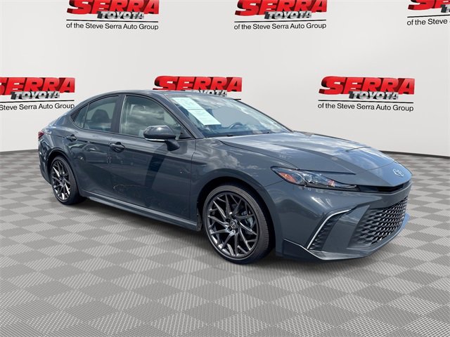 Used 2025 Toyota Camry SE w/ Convenience Package