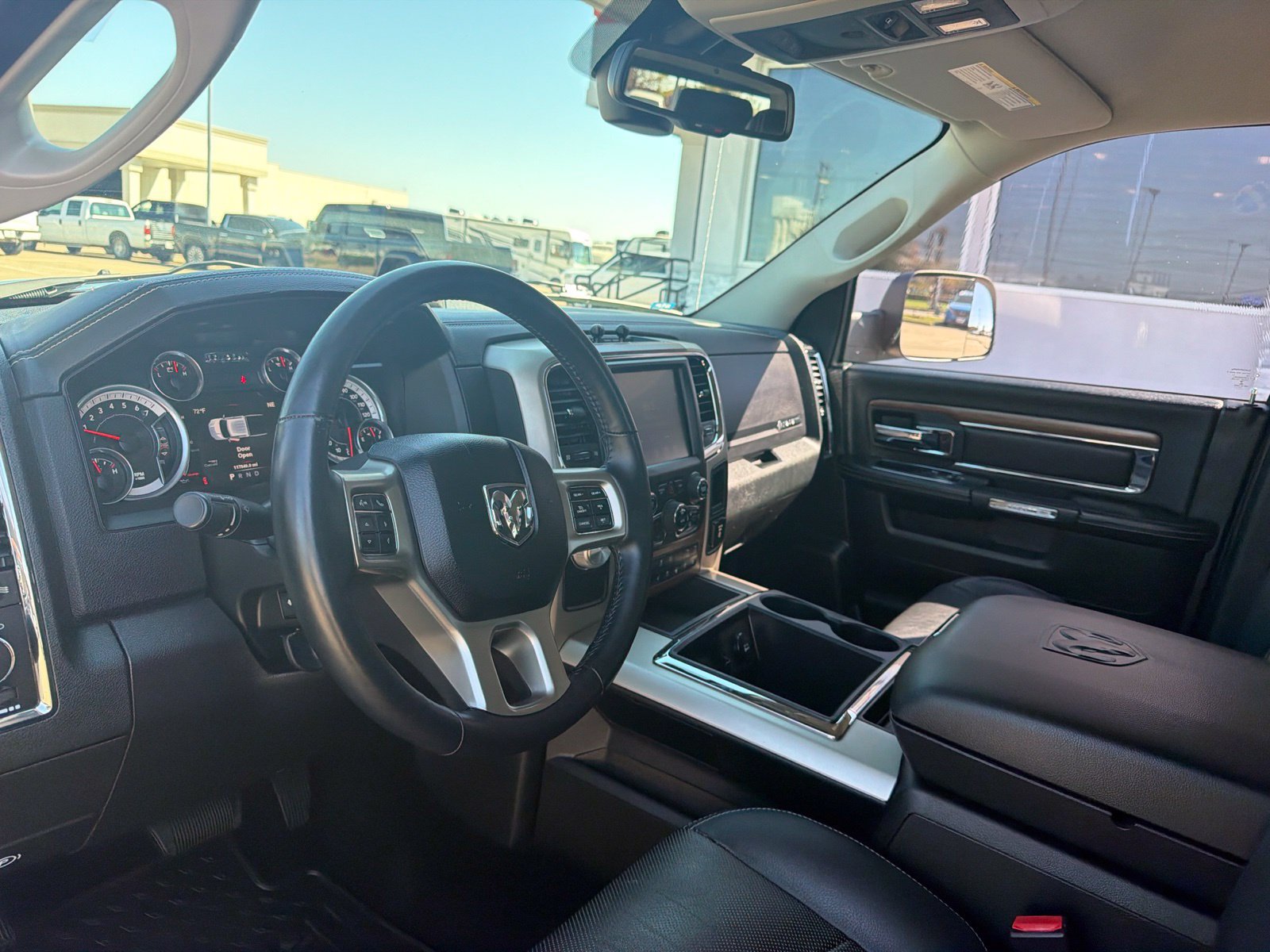 Used 2014 RAM 1500 Laramie w/ Convenience Group RWD image 9