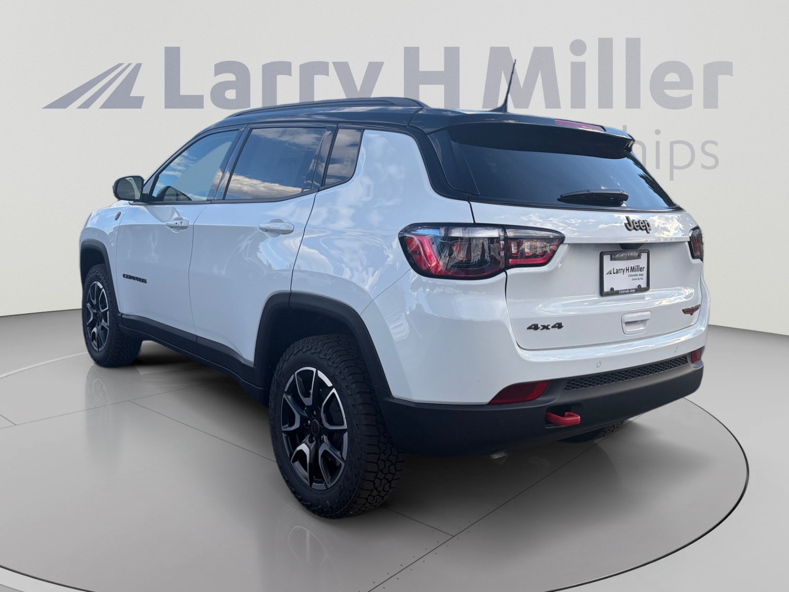 New 2026 Jeep Compass Trailhawk AWD/4WD image 3