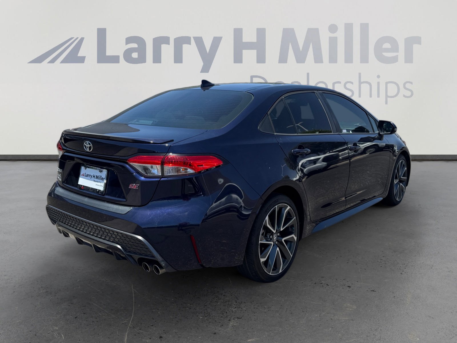 Used 2020 Toyota Corolla SE w/ Carpet Mat Package (TMS) FWD image 5