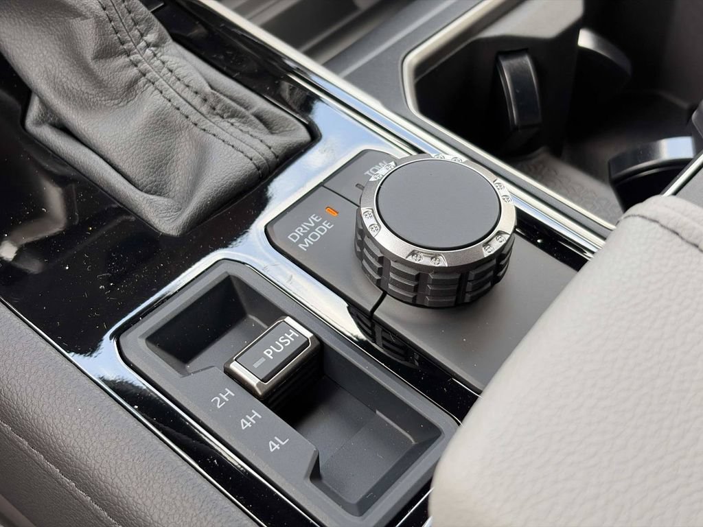 New 2026 Toyota Tundra Limited AWD/4WD image 43