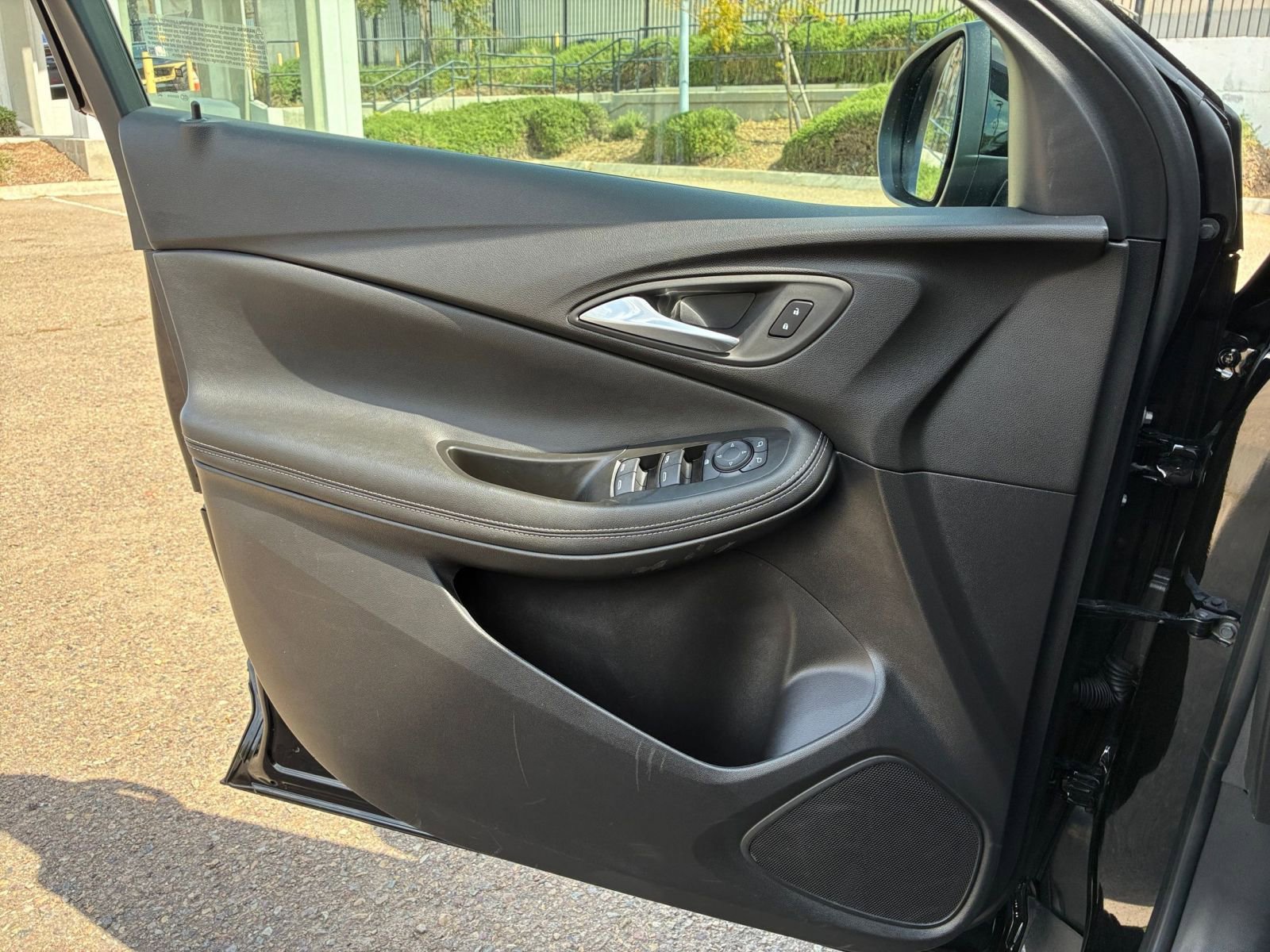 Used 2025 Buick Encore GX Preferred image 18