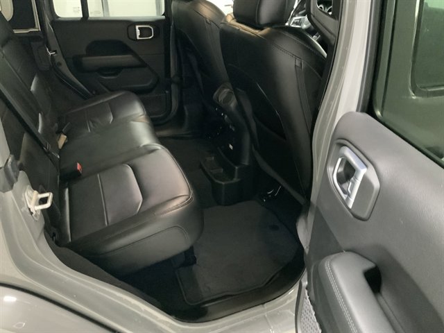 Used 2023 Jeep Wrangler Altitude image 19