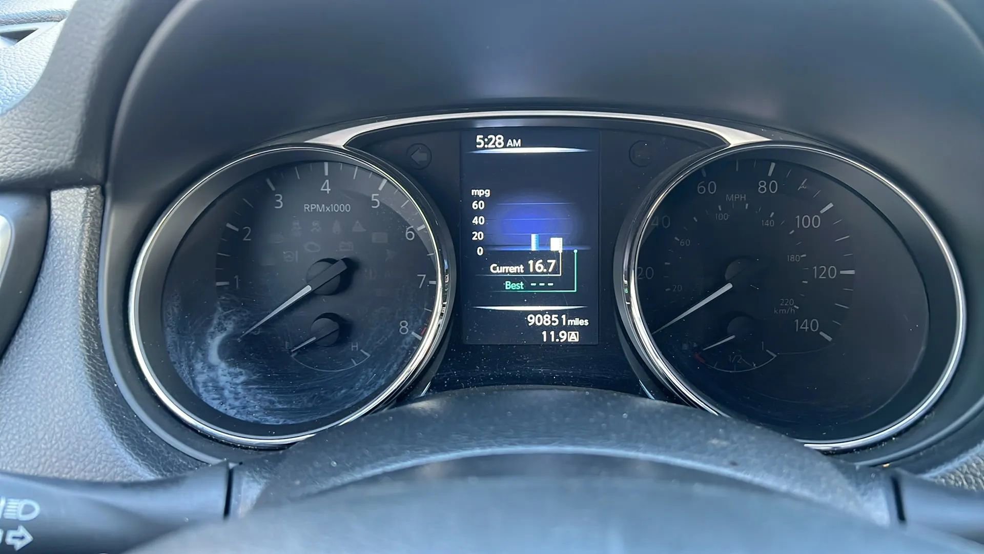 Used 2016 Nissan Rogue SV image 26