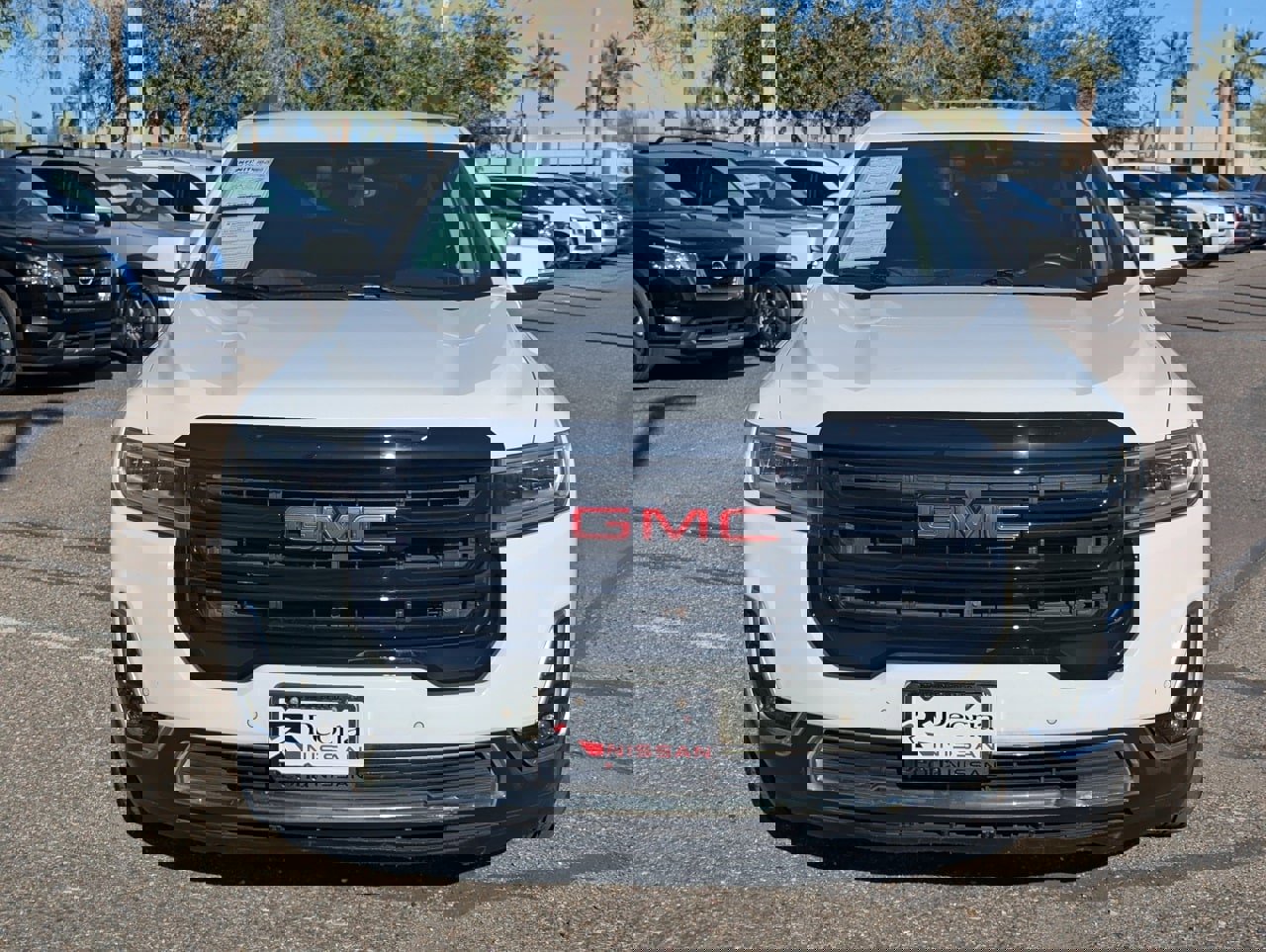 Used 2023 GMC Acadia SLT image 27