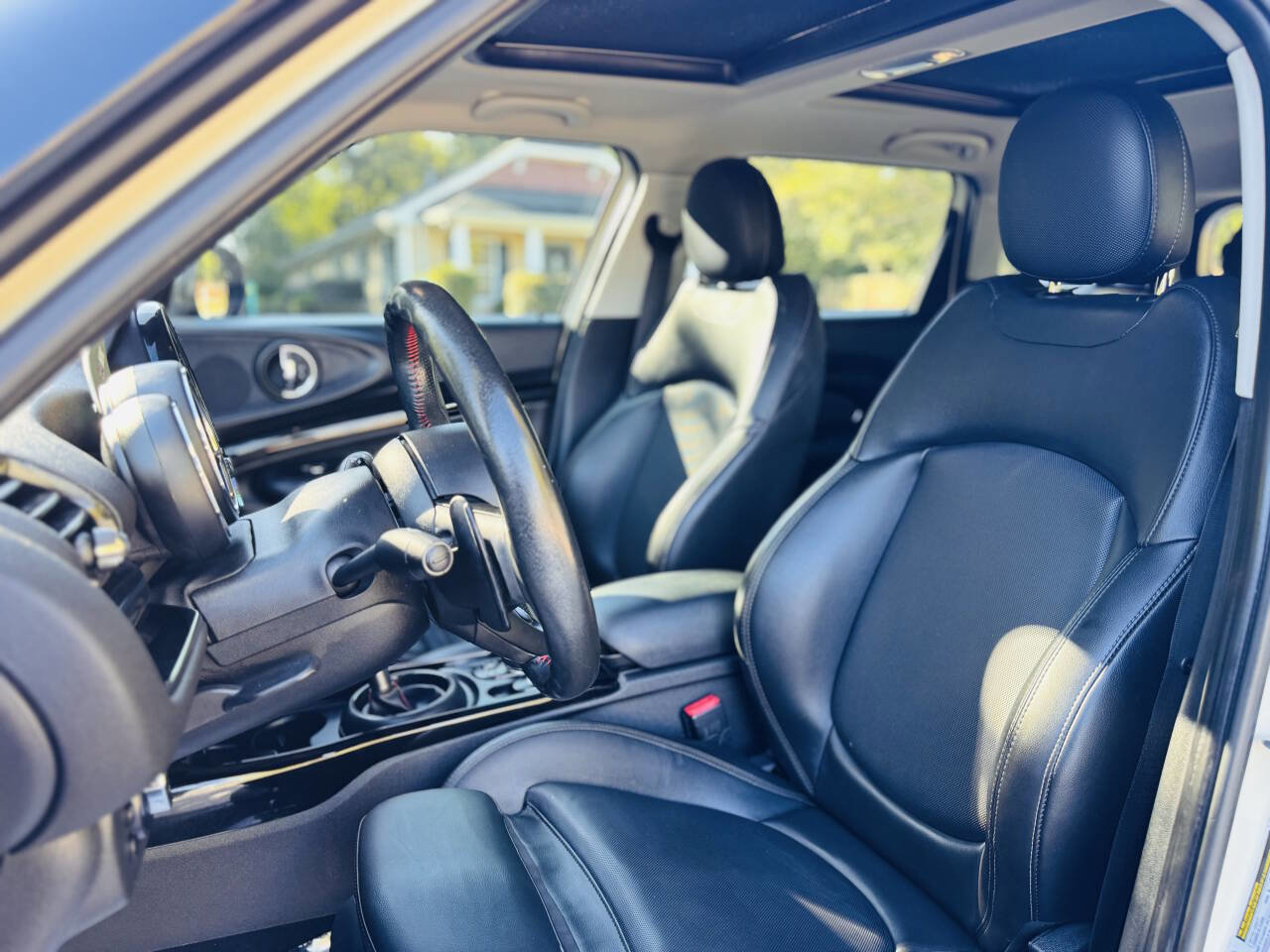 Used 2019 MINI Cooper Clubman S image 11