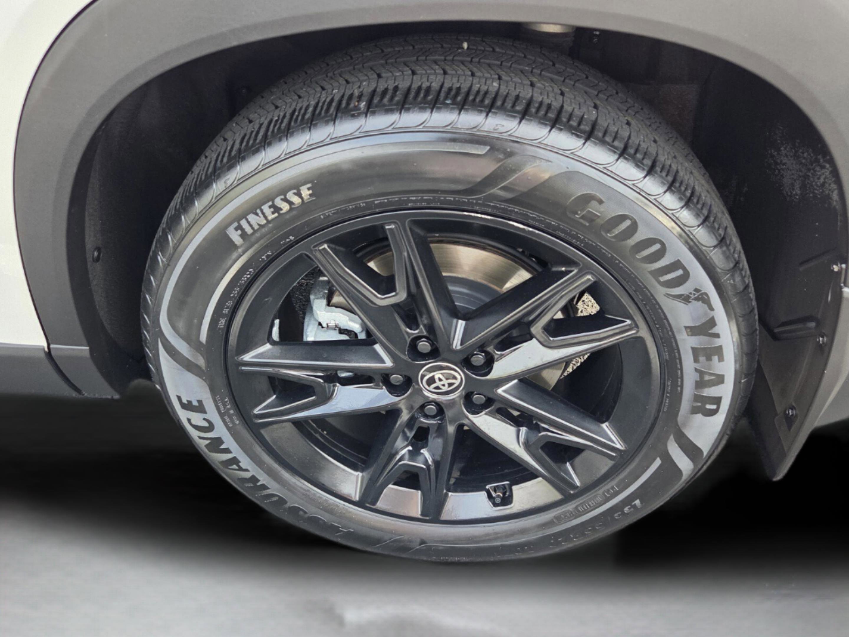 Used 2024 Toyota Grand Highlander FWD image 10