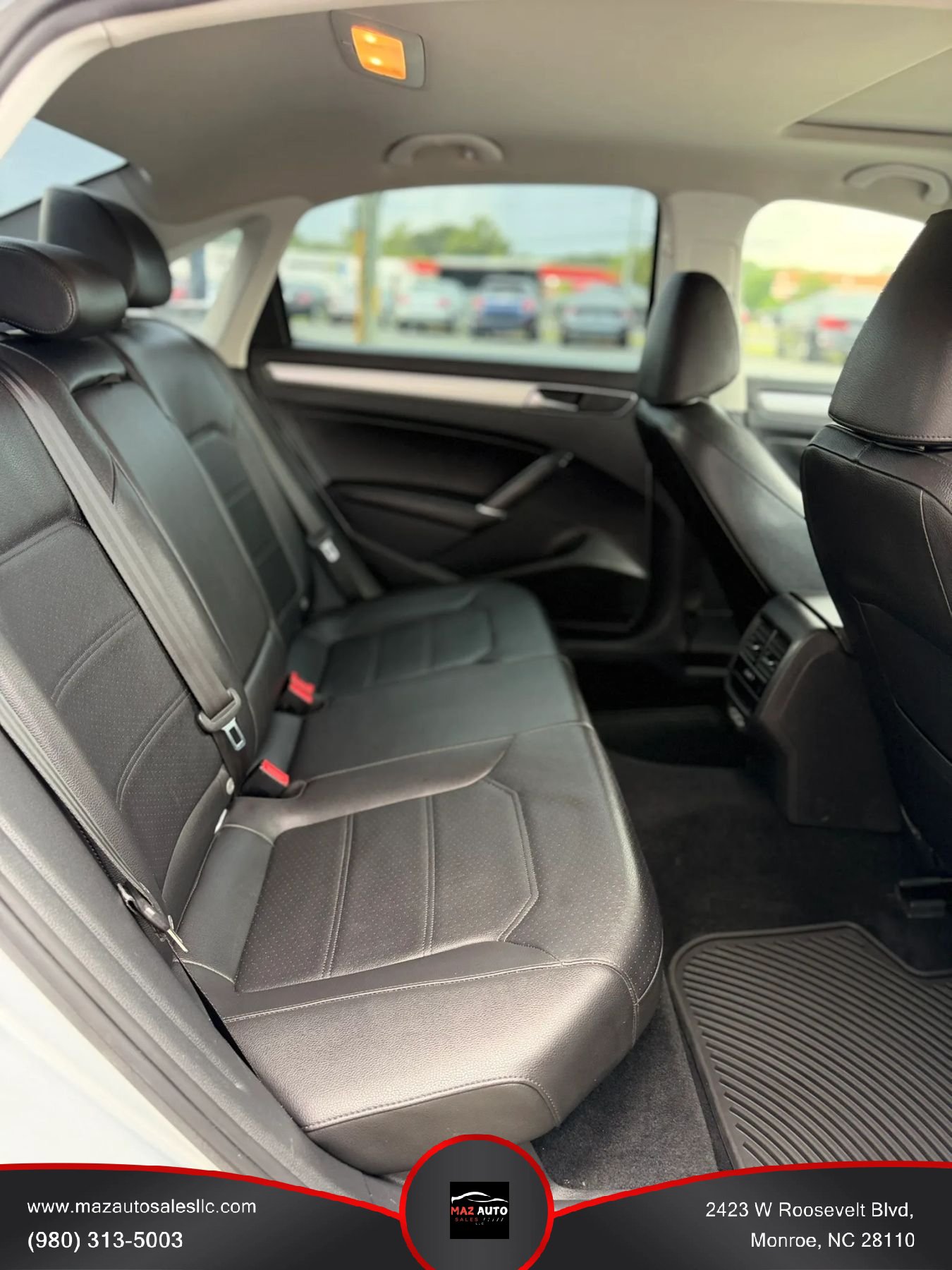 Used 2019 Volkswagen Passat 2.0T Wolfsburg w/ Wheels & Sunroof Package FWD image 16