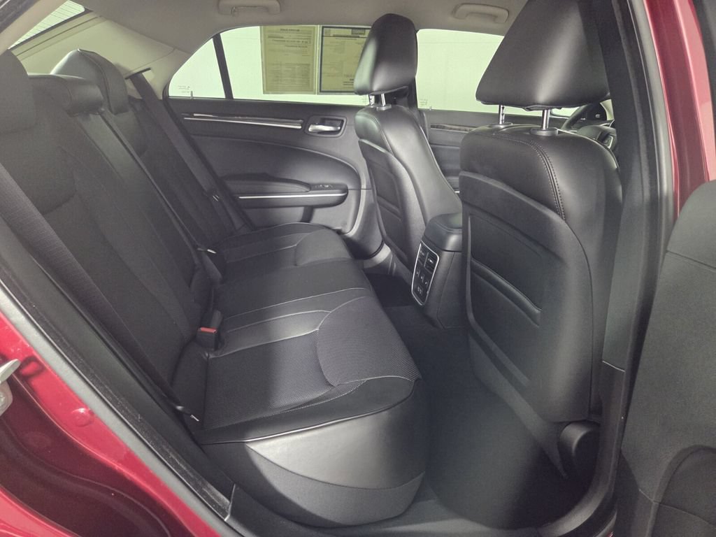 Used 2023 Chrysler 300 Touring L w/ Comfort Group RWD image 29