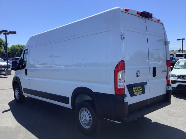 Used 2025 RAM ProMaster 2500 w/ Convenience Group FWD image 18