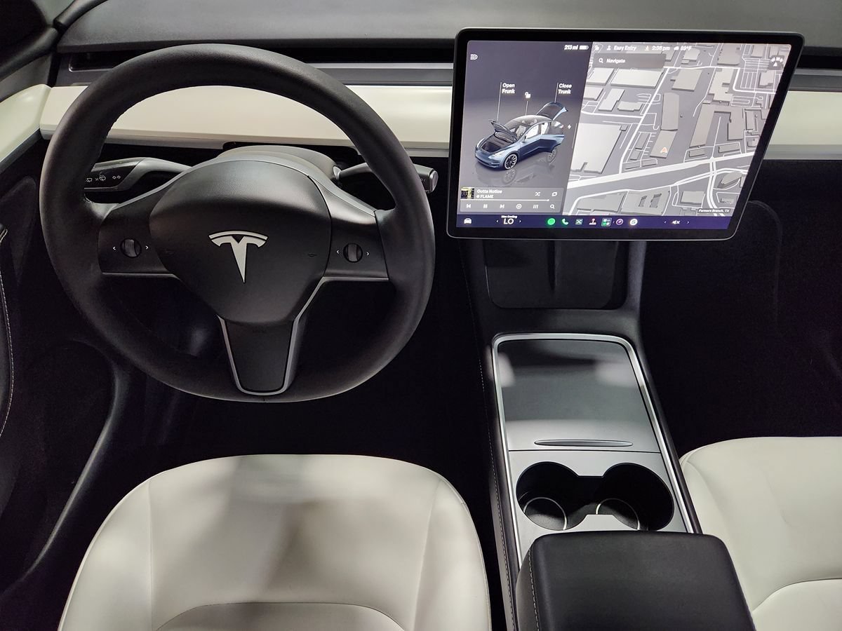 Used 2024 Tesla Model Y Long Range AWD/4WD image 48