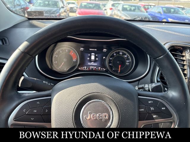 Used 2019 Jeep Cherokee Limited image 22
