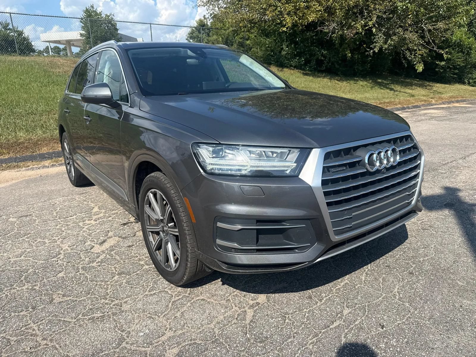 Used 2019 Audi Q7 2.0T Premium Plus w/ Premium Plus Package AWD/4WD image 2