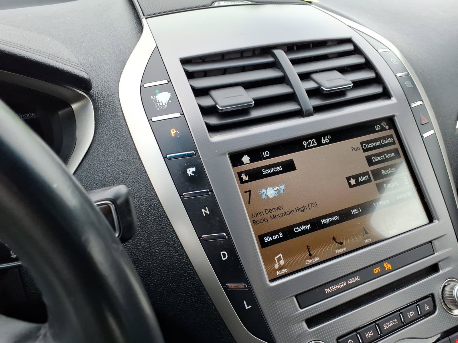 Used 2018 Lincoln MKZ Reserve FWD image 25