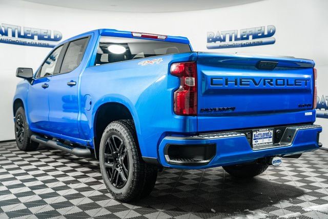 New 2026 Chevrolet Silverado 1500 Custom w/ Turbomax Blackout Package image 4