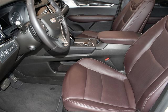 Used 2023 Cadillac XT6 Premium Luxury w/ Technology Package AWD/4WD image 23