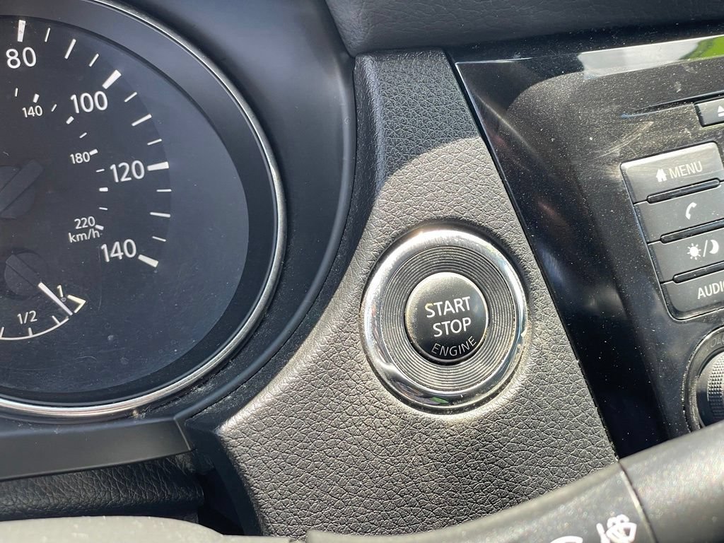 Certified 2020 Nissan Rogue SV AWD/4WD image 19