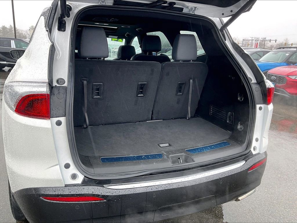 Used 2024 Buick Enclave Essence w/ Experience Buick Package image 36