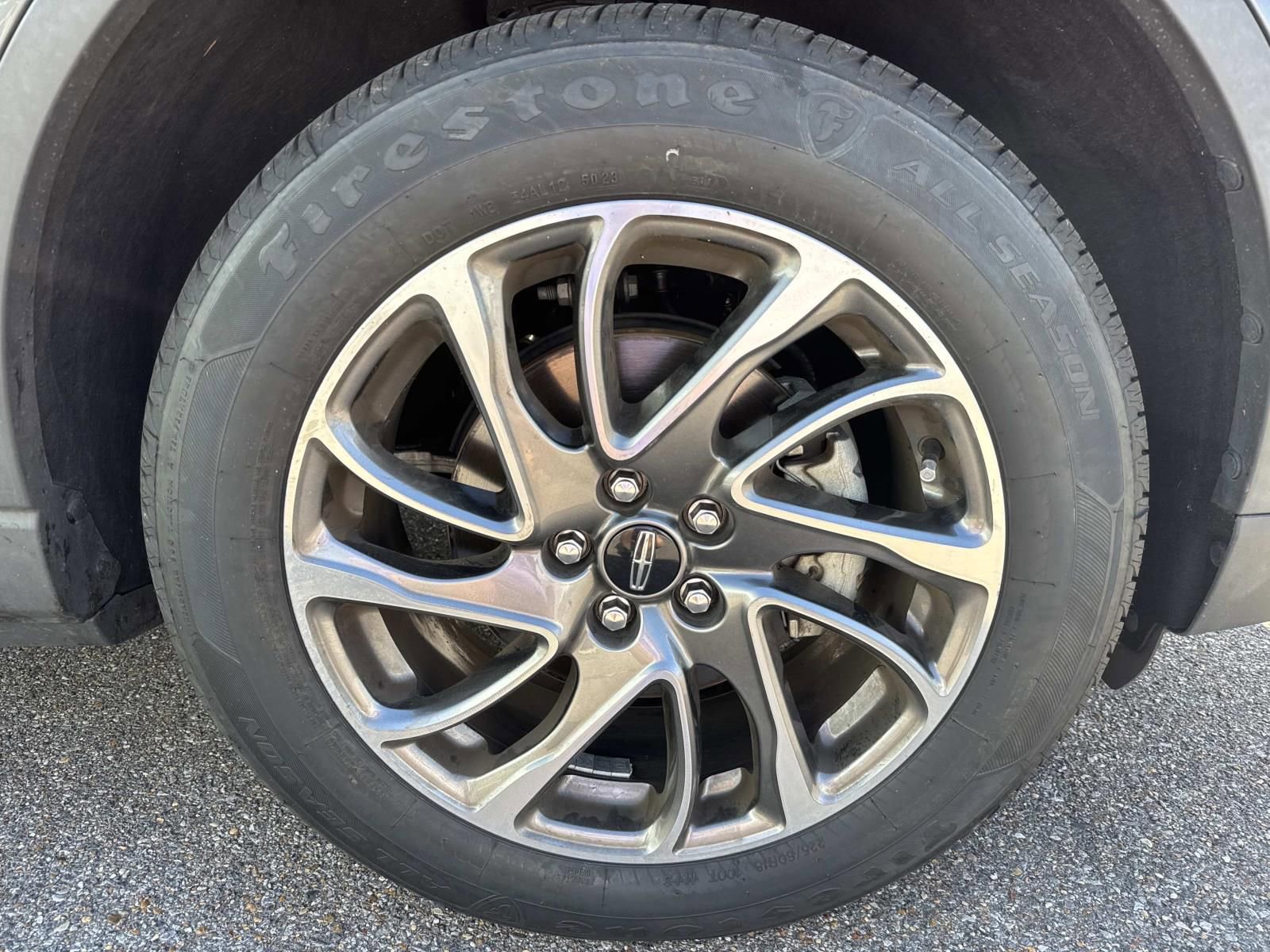 Used 2022 Lincoln Corsair FWD image 4