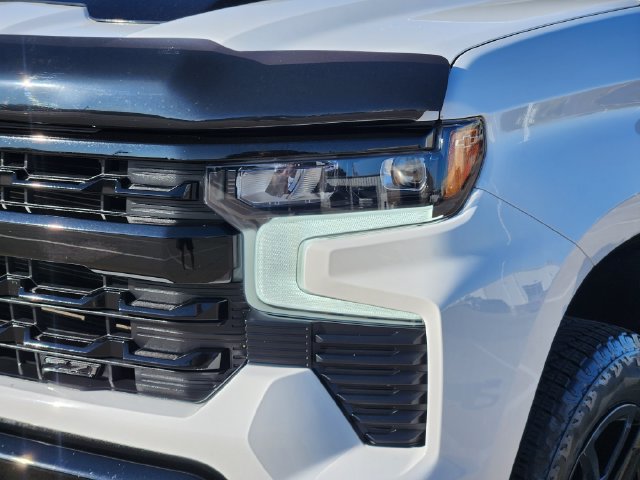 Used 2025 Chevrolet Silverado 1500 LT Trail Boss w/ Convenience Package II AWD/4WD image 15