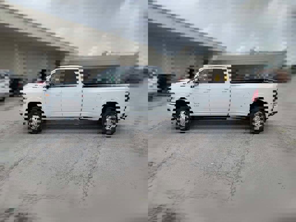 New 2026 RAM 3500 Longhorn image 6