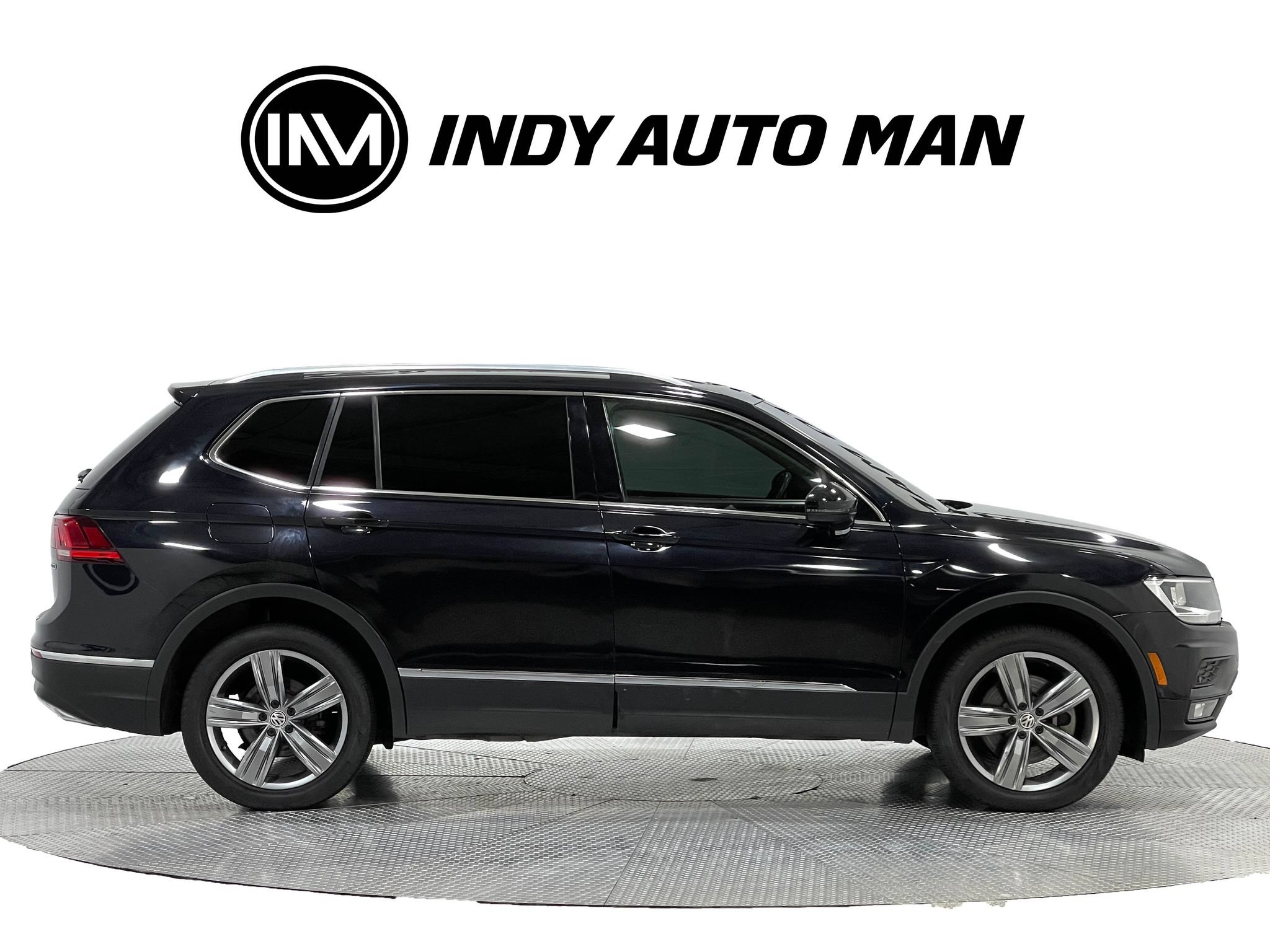 Used 2021 Volkswagen Tiguan SEL AWD/4WD image 3
