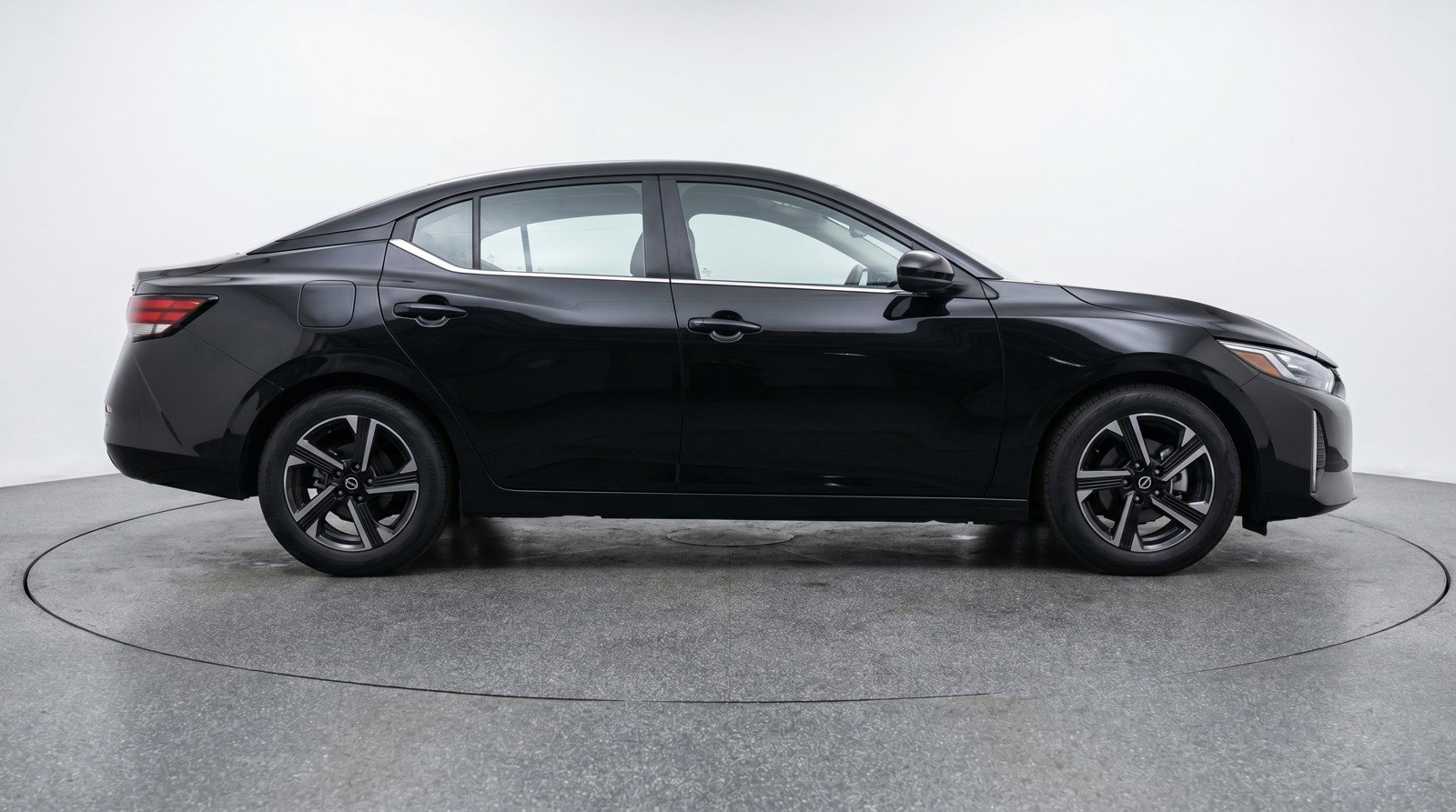 Used 2025 Nissan Sentra SV FWD image 11