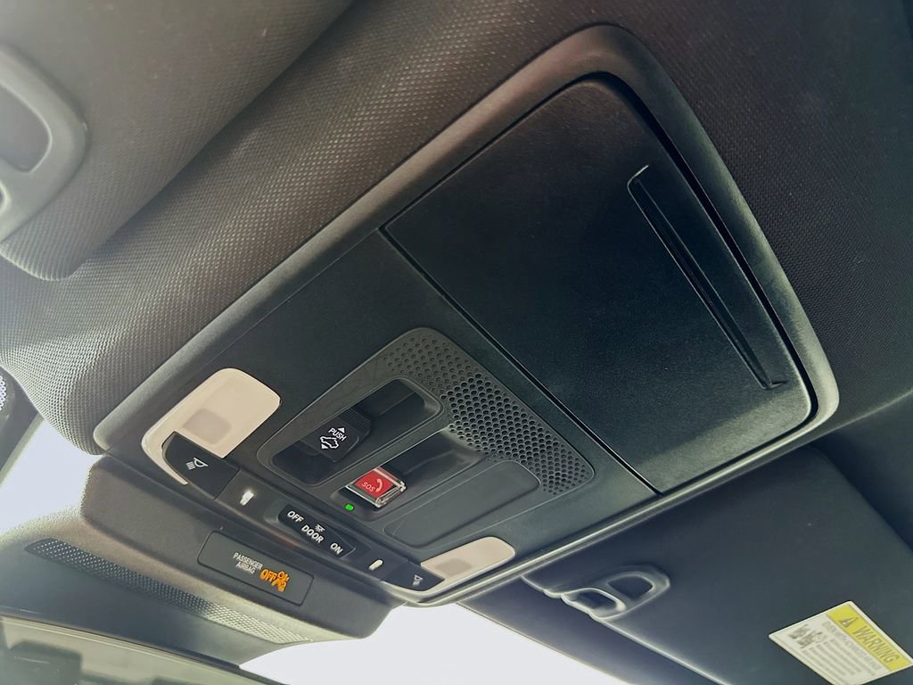 Used 2025 Honda Accord Sport image 32