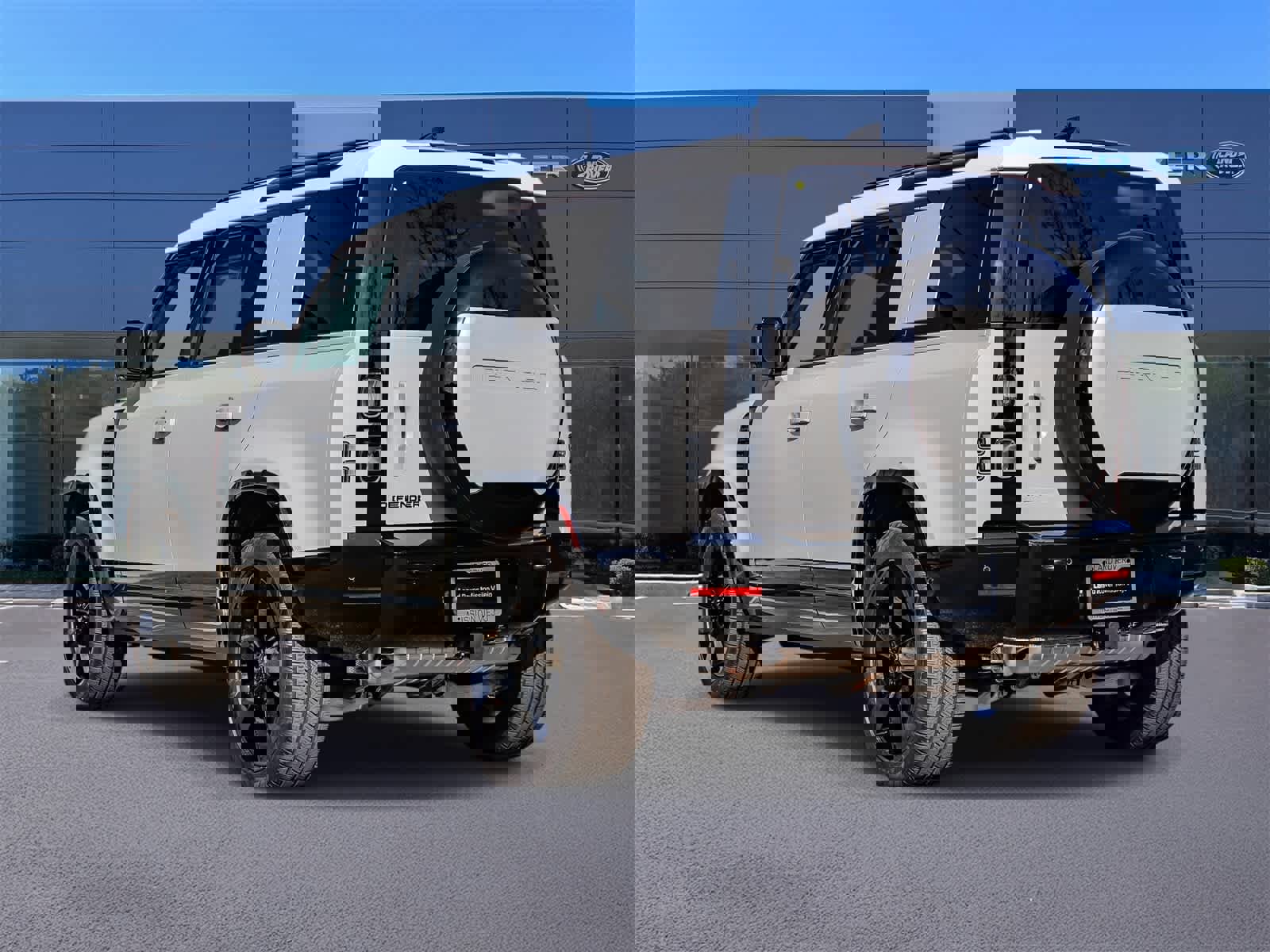 New 2026 Land Rover Defender 110 X-Dynamic SE image 6