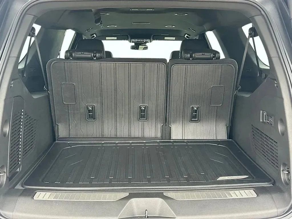 New 2026 GMC Yukon XL Denali w/ LPO, Floor Liner Package image 13