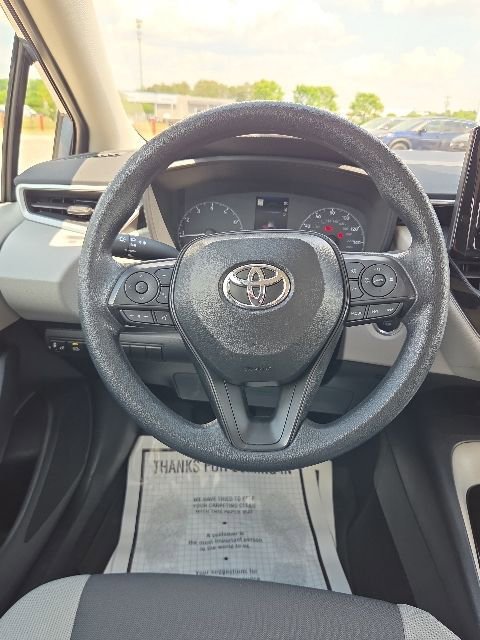 Used 2025 Toyota Corolla LE w/ LE Premium Package FWD image 12