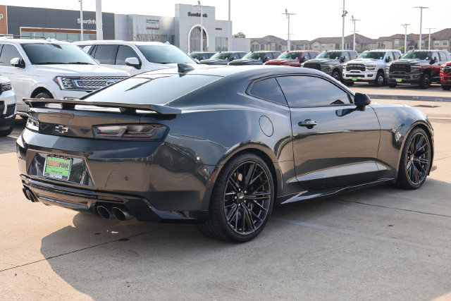 Used 2018 Chevrolet Camaro ZL1 RWD image 6
