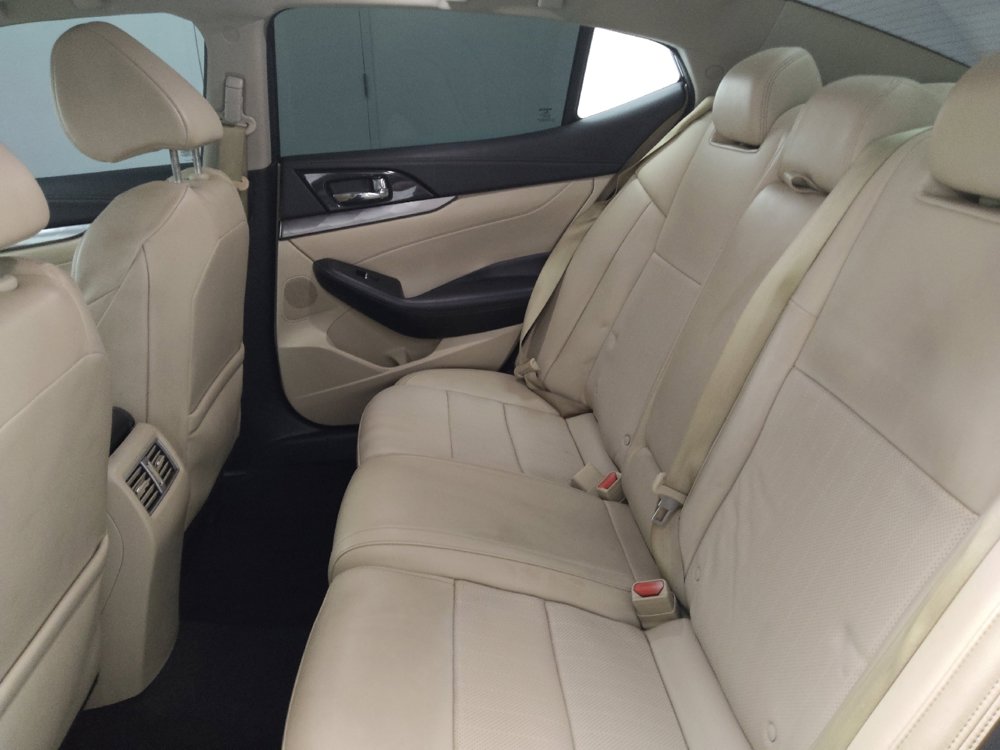 Used 2021 Nissan Maxima 3.5 SV w/ Floor Mat Group FWD image 18
