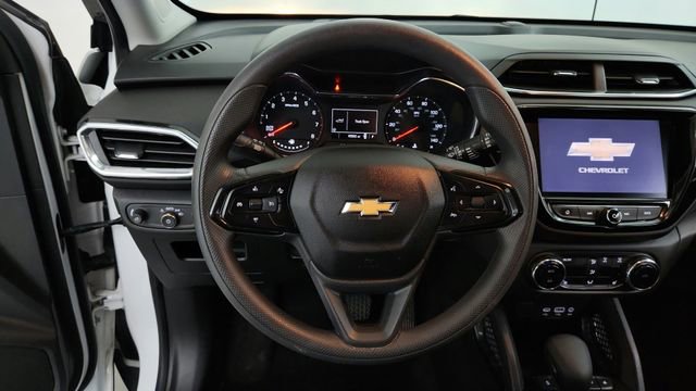 Used 2022 Chevrolet TrailBlazer LT w/ Convenience Package image 14